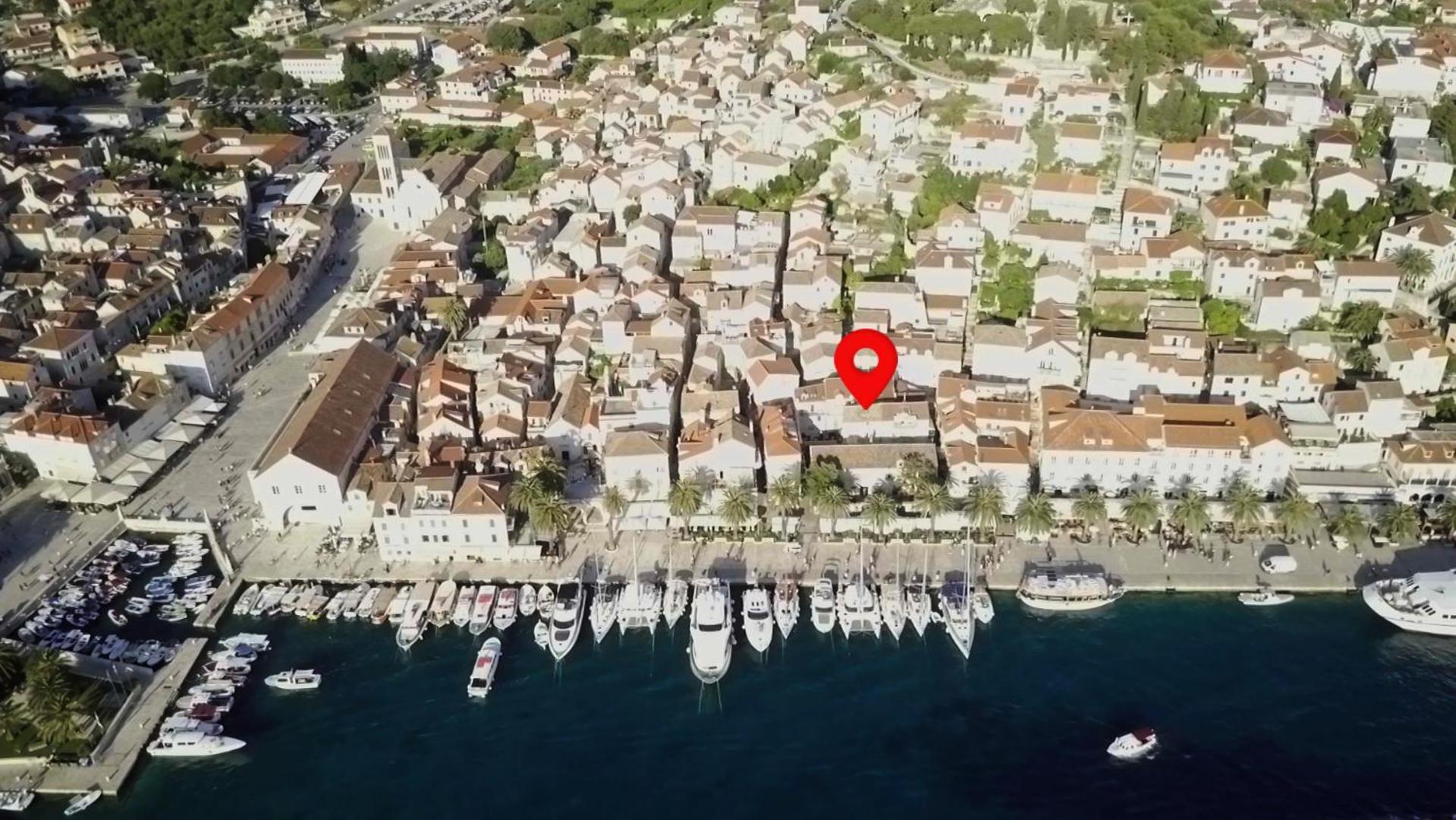 Street Garden Apartment Hvar Town Extérieur photo
